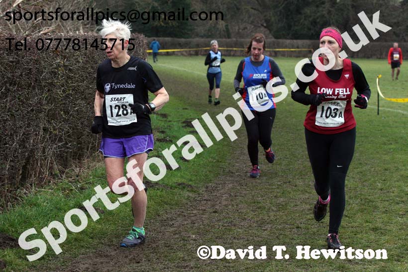 Senior and veteran womens 2018 Durham Cathedral Cross Country Relay. Photo:  David T. Hewitson/Sports for All Pics